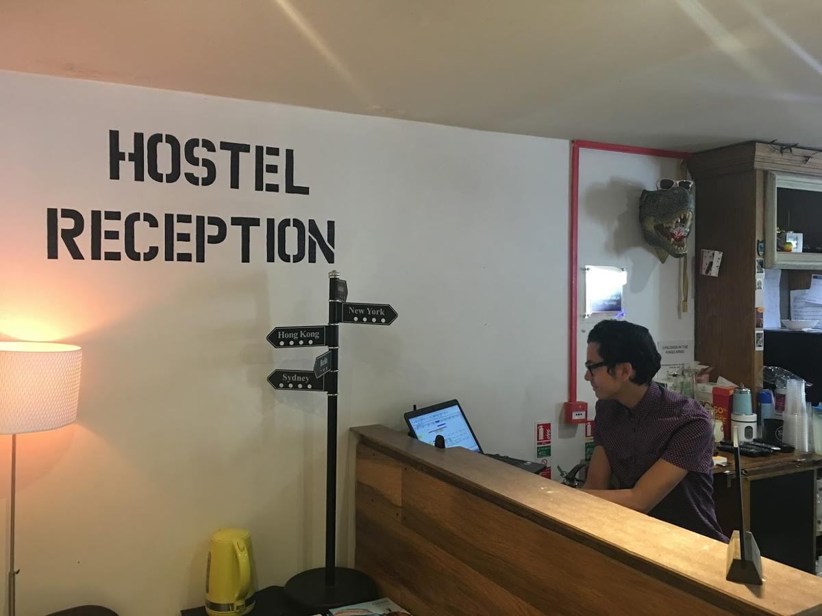 ברייטון Kings Arm'S Hostel מראה חיצוני תמונה